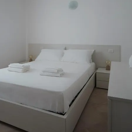 Welcomely - Xenia Boutique House Apartamento