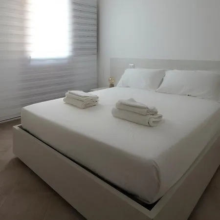 Welcomely - Xenia Boutique House * Olbia