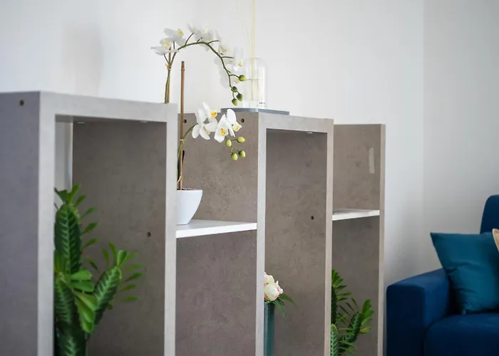 Welcomely - Xenia Boutique House