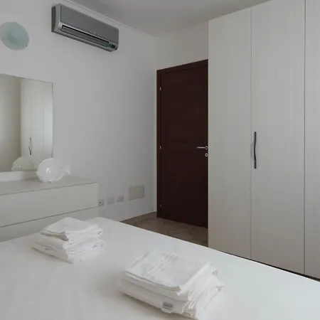 아파트 Welcomely - Xenia Boutique House *