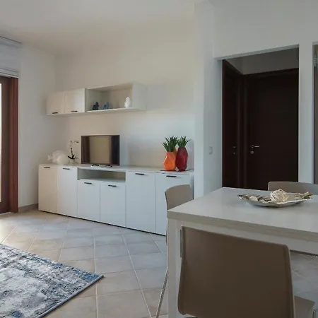 Welcomely - Xenia Boutique House *