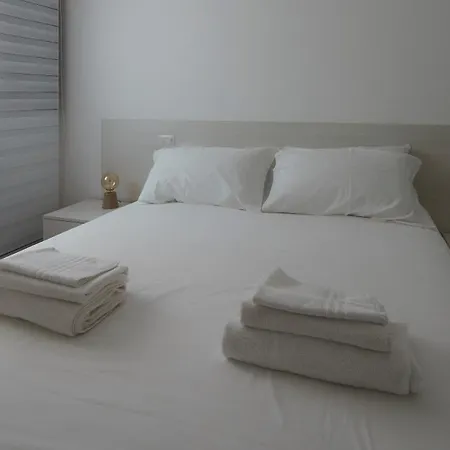 아파트 Welcomely - Xenia Boutique House 올비아